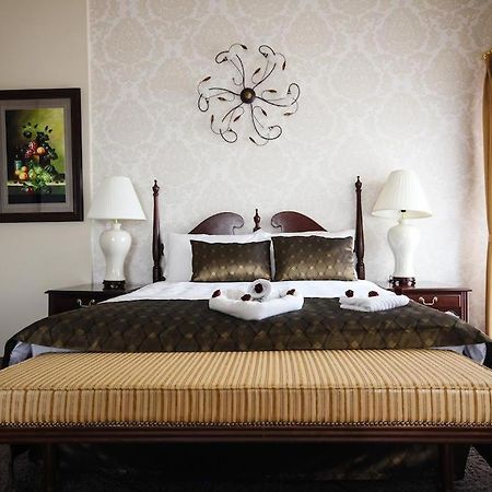 Hotel Villa Alexander Skopje Bagian luar foto