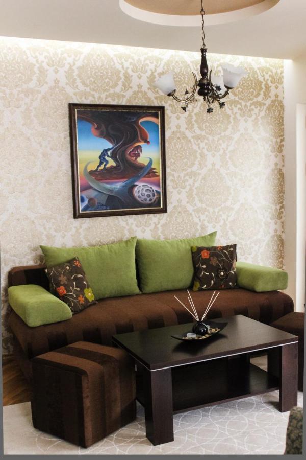 Hotel Villa Alexander Skopje Bagian luar foto